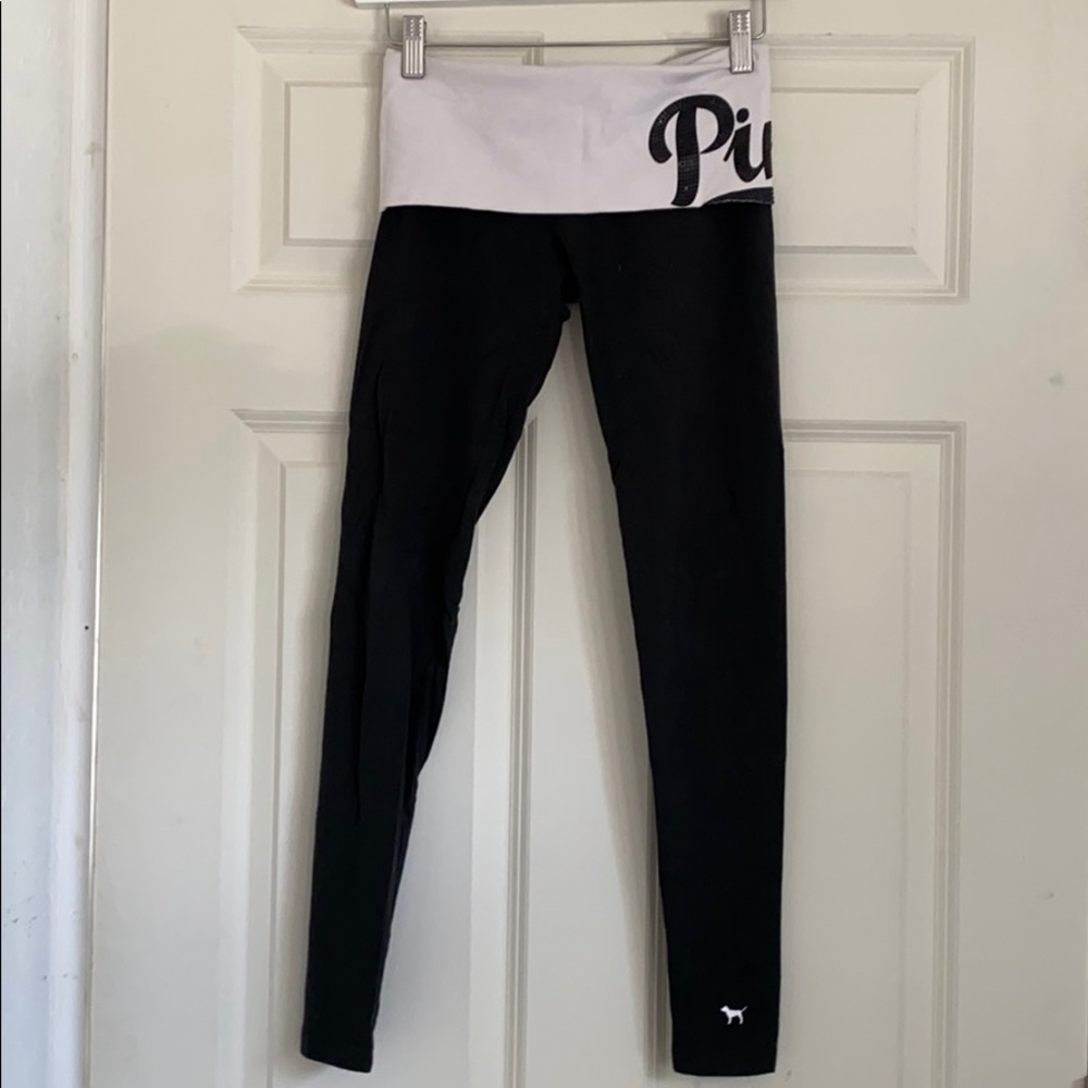Victoria’s Secret Pink legging
